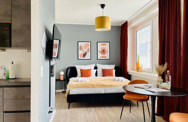 Klassen Stay - Exklusives Apartment am HBF - Küche, Netflix, Kingsizebett