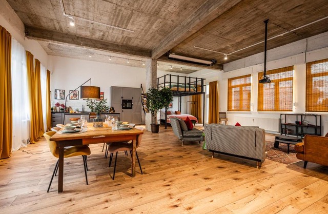 Klassen Stay - Exklusives Loft - XXL Leinwand - 4 km Messe, 1,5 km HBF