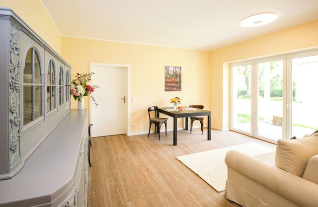 Klassisch. Ferienwohnung: Ruhig, Erholsam, in Seenähe und Tierlieb