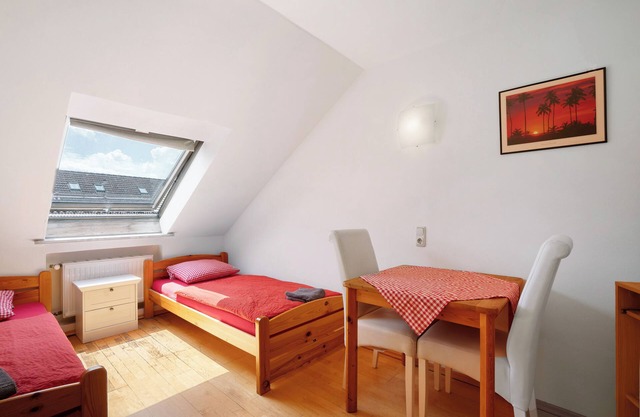 Knödelhof ‘Room C’, 2-bed room with shared terrace and WLAN