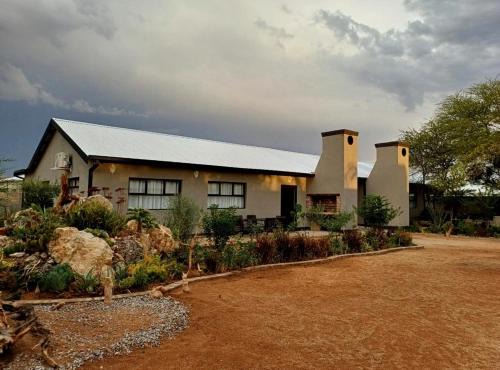 Knowhere Selfcatering Unit 2