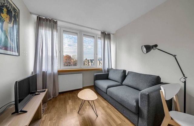 Koźmiana Apartment - Workspace, Bus&Park nearby - by Rentujemy