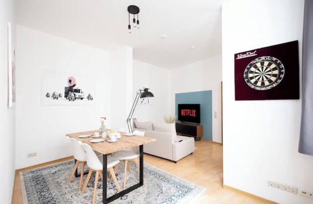 Ko-Living Space Opera | Suite 6 | Kitchen | Living room | Dart | City center