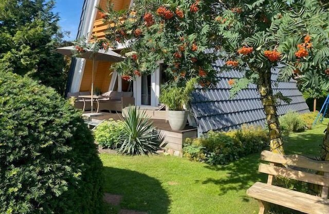 Komfortabeles Finnhuetten Ferienhaus im Fischerdorf Freest
