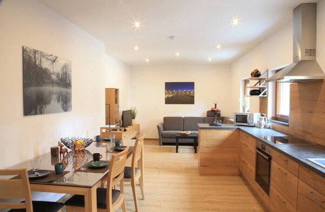 Komfortable Ferienwohnung mit Drei Schlafzimmern