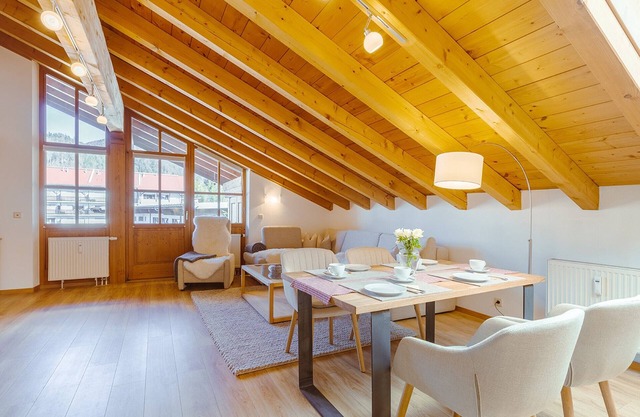 Komfortable Zwei-Raumwohnung mit Balkon