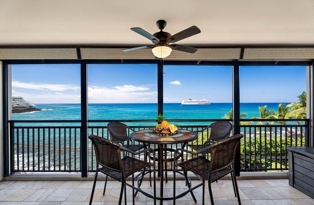 Kona Alii 403: Tropical Oceanfront Condo w/AC & Pool in Downtown Kona