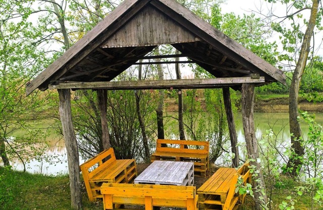 Konak Lake - Lake Cottagesnn