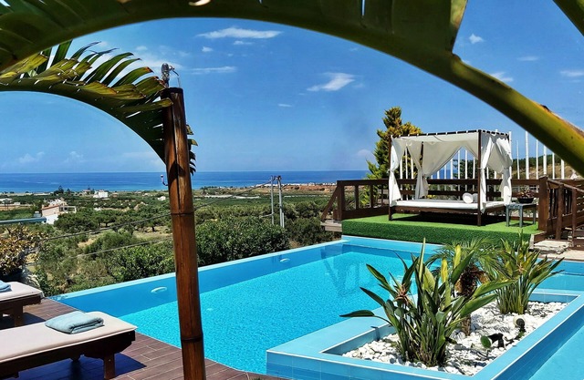 Konstadinos exclusive Villa Gouves