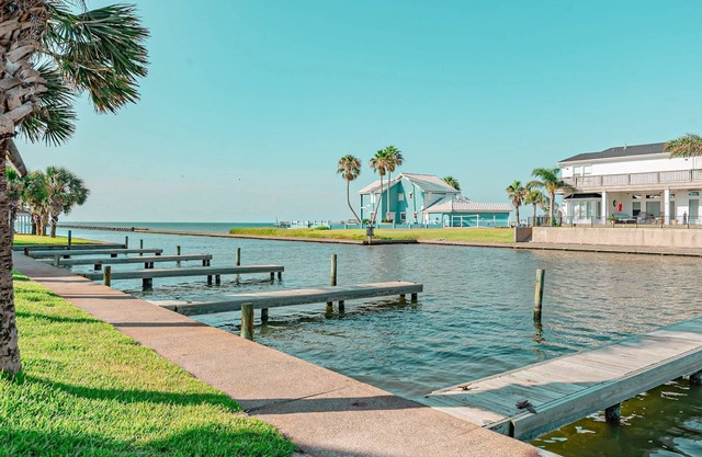 Kontiki Bayfront Condos