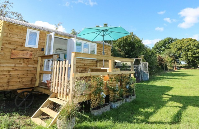 KOOKABURRA, romantic, character holiday cottage in Ringwood