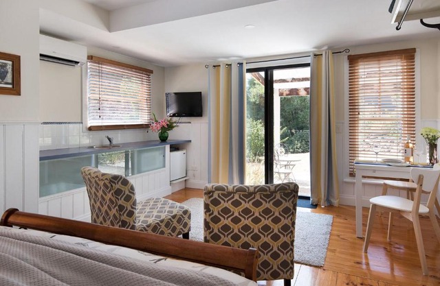 Koovelly Garden Studio- cosy retreat