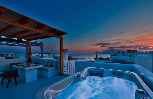 Kora | Two Bedrooms Apartment | 80m to Beach, Sea View | Private Jaccuzi.