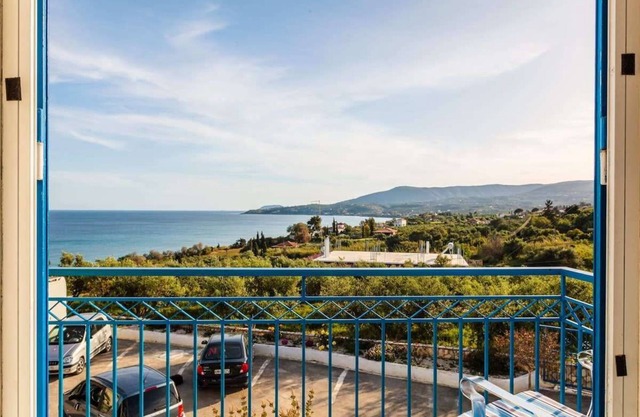 Koroni Seaview Retreat - Summer Escape Lodging
