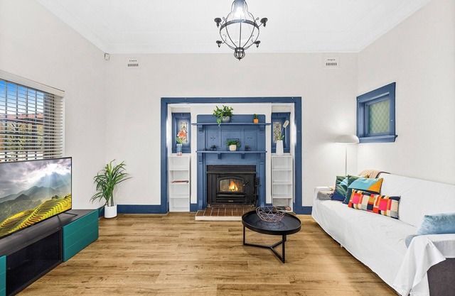 KozyGuru | Arncliffe | Airport Cottage 3 Bed House