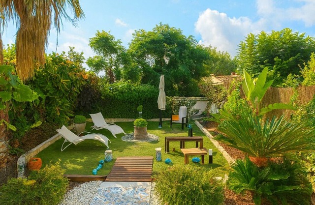 KSa Gaia, a refuge between sea and mountain.