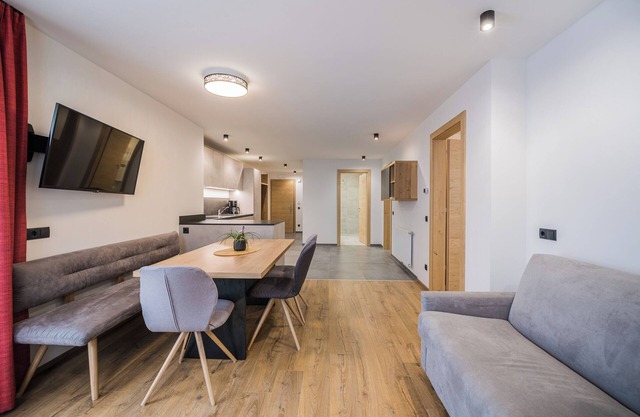 'Kuenz Dolomites Apartment 5' with Mountain View, Garden & Wi-Fi