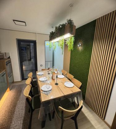 KUZINATRA Apartament