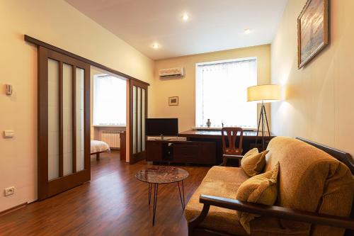 Kyiv High Standard Apartment
