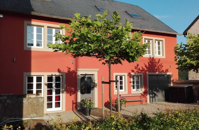 Kylltaler Hof: Luxury vacation home for 14 people with whirlpool, sauna, cinema etc.