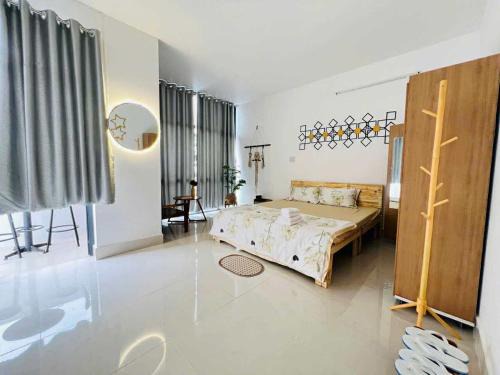 KYNA house