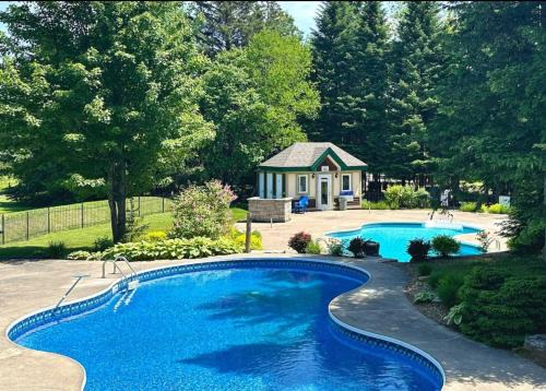 L'Aiglon - Nature Golf and Relaxation in Mont-Tremblant