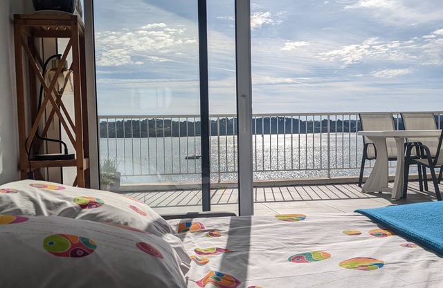 L'Appartement Pentrez in Keraudren sea view Locquirec 3* hotel