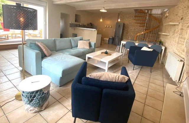 L'Aqua: townhouse with large terrace