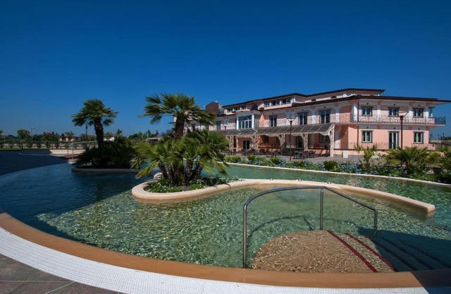 L' Araba Fenice Hotel & Resort