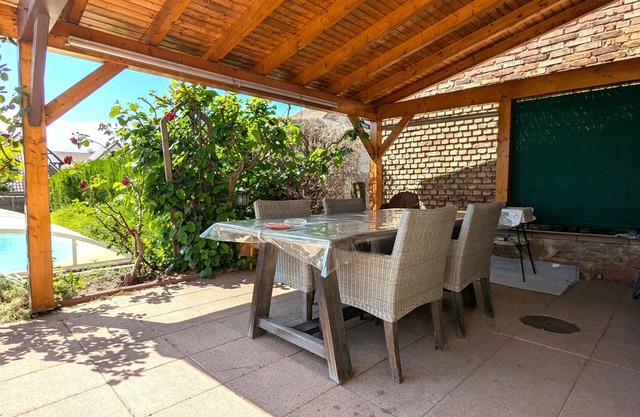 L'Audacieuse - Three Bedroom House, Sleeps 5