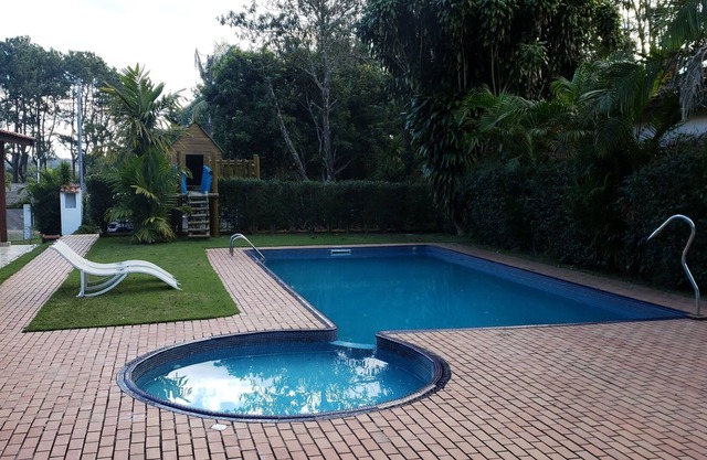 Lovely house with pool and wooden houses on the banks of Guarapiranga Dam