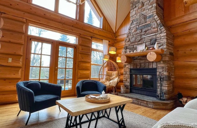 L'Echo Boreal - Hot tub & Private Lake Access