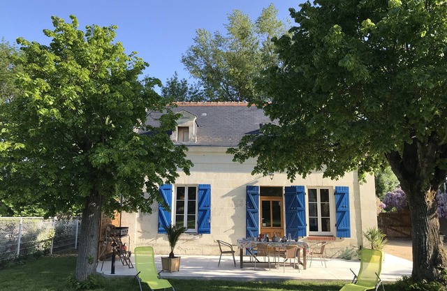 L'Ile Bellule in the heart of Nature, the River and the Loire Castles