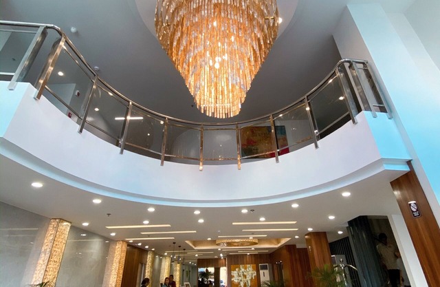 L Meridian Suites