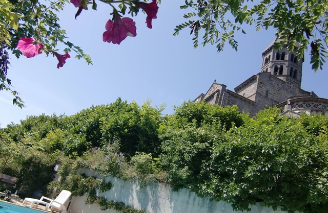 L OUSTALOU EN AUVERGNE