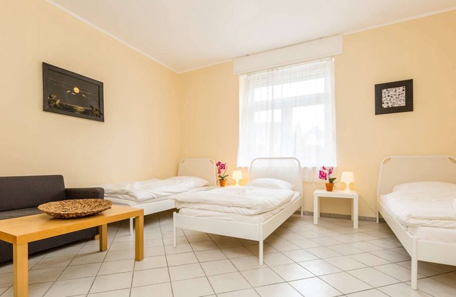 L05 friendly holiday apartment with washing machine and free W-LAN in Leverkusen Manfort