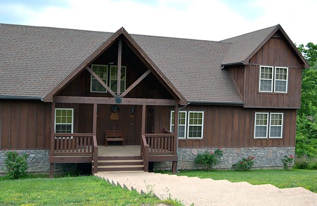 L131A, 1Br Loft Lakeview Cabin, Stay Longer, Save 15% for 3+Nts SEE DESC. BELOW