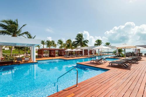 La Amada, Private Terrace Penthouse in Beachfront Complex