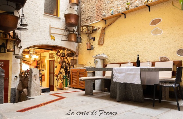 La Bella [Franco's Court]