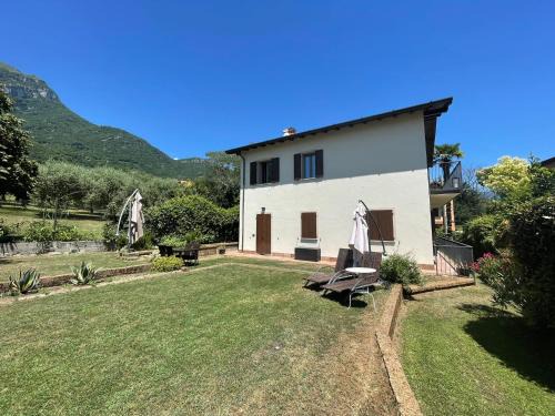 La Bolvedrina - Lake Como Villa Apartments - Garden & First Floor
