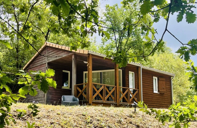 'La Borie' - 4-person, 2-bedroom Chalet