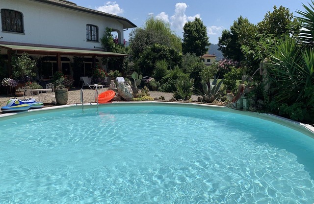 La Bouganville swimming pool & relaxation