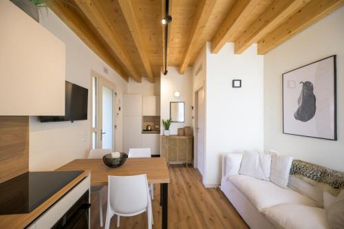 La Còrt Apartments - Number 2