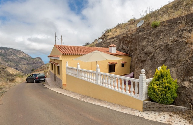La Cabaña Palomino - 2BR Home Rural Setting