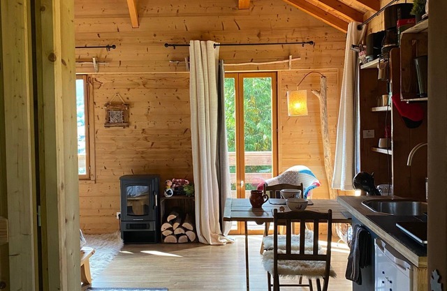 La Cabane d'Ernestine - Nature break in the heart of the Aravis mountains