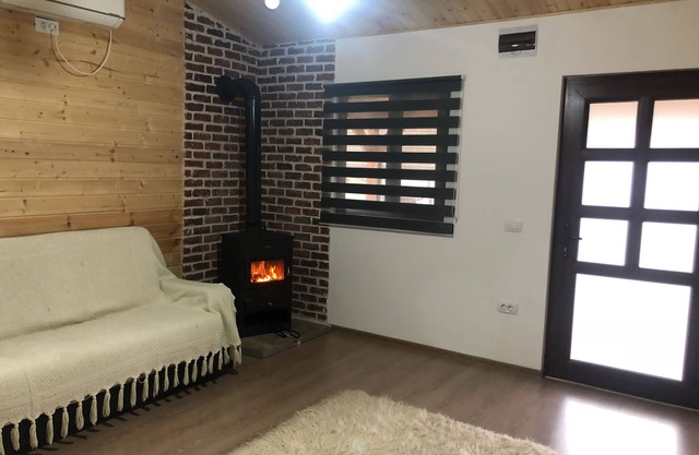 La cabana , Salina, strand sarat Ocnele Mari RM valcea
