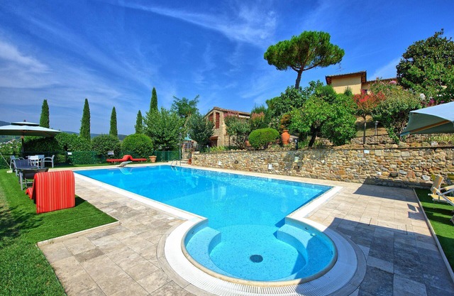 La Capanna - Holiday Apartment in San Gimignano, Chianti, Tuscany