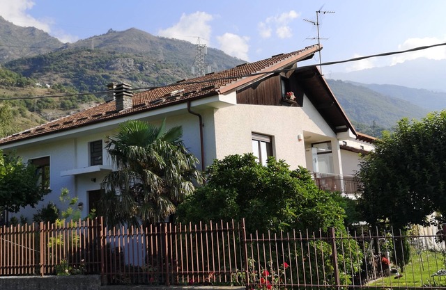 La Casa Dei Nonni - Apartment Villa in Bussoleno (TO)