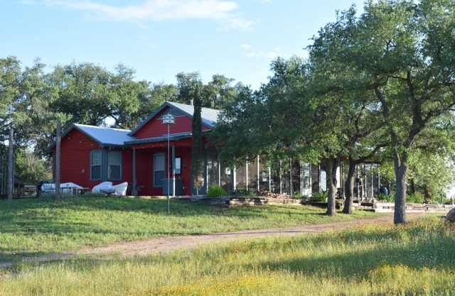 La Casa Roja on the Llano River