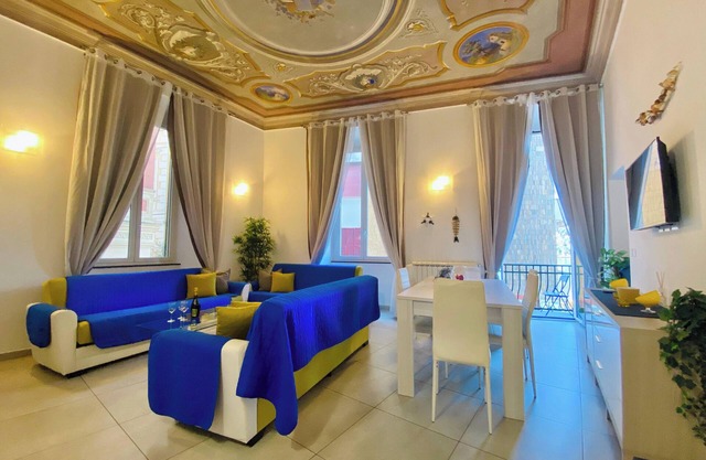 La Casa Rosa al Mare Silver apartment with sea view and parking free at 800 mt